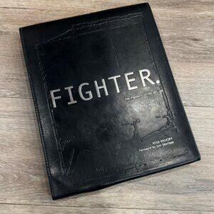 Fighter: The Fighters of the UFC - Limited edition Leather Pouch